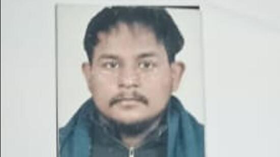 Man electrocuted while changing transformer, four power officials booked Man electrocuted while changing transformer, four power officials booked