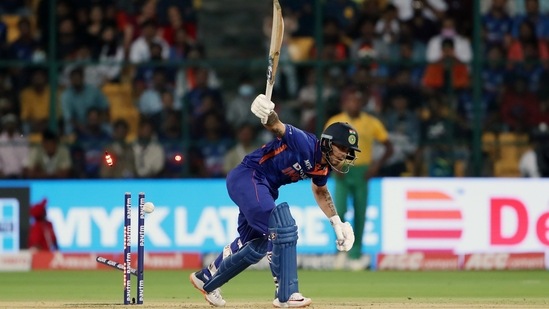 Ishan Kishan bowled by Lungi Ngidi during the 5th T20I