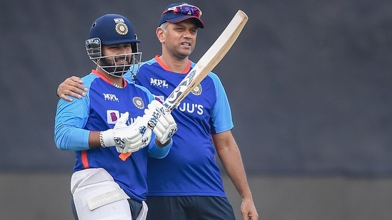 India cricket team head coach Rahul Dravid with player Rishabh Pant(PTI)