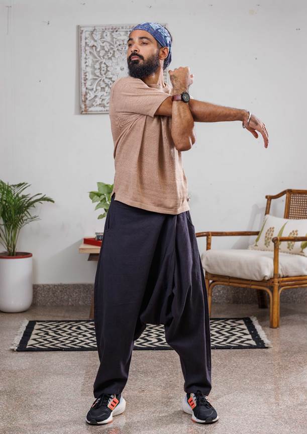 Ripu Daman Bevli aka Plogman of India, sports the ensembles from Svadha collection, which provides him the ease of pursuing yoga or workout seamlessly.