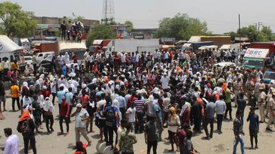 Army job aspirants block traffic at NH-48 and Kundli–Manesar–Palwal (KMP) Expressway during protests against the Agnipath scheme in Bilaspur. (HT File/Representational image)
