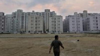 Man walking at Narela in New Delhi. (HT PHOTO (Representative)) (HT_PRINT) Man walking at Narela in New Delhi. (HT PHOTO (Representative)) (HT_PRINT)