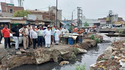 MLA Ashok Prashar Pappi inspecting the ongoing project work to cover Shivaji Nagar nullah along with MC officials and residents in Ludhiana. (HT PHOTO) MLA Ashok Prashar Pappi inspecting the ongoing project work to cover Shivaji Nagar nullah along with MC officials and residents in Ludhiana. (HT PHOTO)