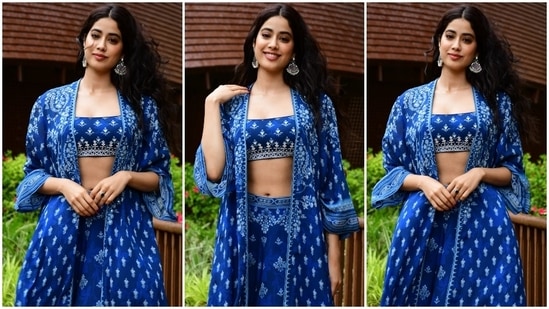 Janhvi Kapoor pairs the ensemble with minimal makeup and jewellery.&nbsp;(HT Photo/Varinder Chawla)