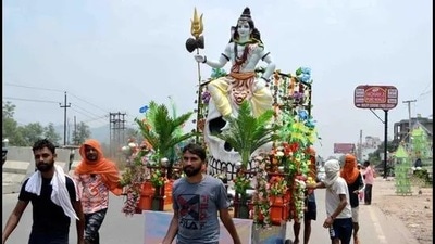 Administration takes stock of preparations for Kanwar Yatra in U.P. (HT file) Administration takes stock of preparations for Kanwar Yatra in U.P. (HT file)