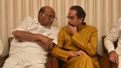 Shiv Sena chief Uddhav Thackeray along with NCP chief Sharad Pawar. (HT FILE PHOTO)