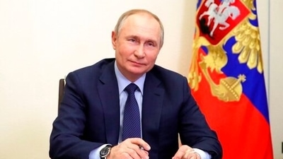 There are allegartions that one of the methods used by Putin to ensure longevity were baths in blood extracted from deer antlers in Siberia, a method recommended by his friend Defence Minister Sergei Shoigu, who is from Siberia. (AP) There are allegartions that one of the methods used by Putin to ensure longevity were baths in blood extracted from deer antlers in Siberia, a method recommended by his friend Defence Minister Sergei Shoigu, who is from Siberia. (AP)