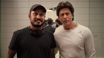 Cinematographer Lawrence Dcunha recently recalled his first meeting with Shah Rukh Khan. Cinematographer Lawrence Dcunha recently recalled his first meeting with Shah Rukh Khan.