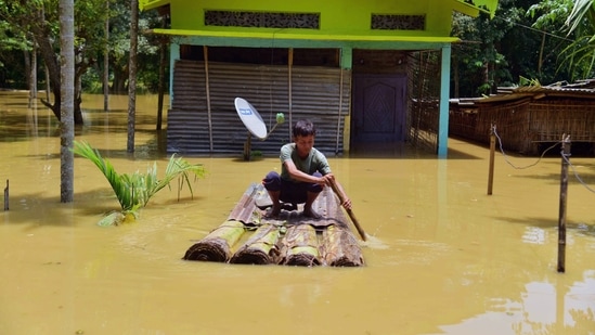 Several trains have been cancelled by the Northeast Frontier Railway (NFR) on June 21 due to the floods in Assam and the damage to railway properties in parts of Bihar amid protests over the Agnipath scheme.(ANI)