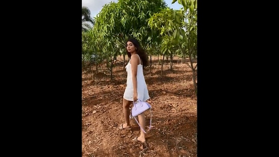 The image is taken from the video video involving the dad and the daughter. (Instagram/@shagunipawar)