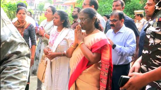 NDA's Presidential candidate Droupadi Murmu offers prayers at Rairangpur Jagannath Temple on Wednesday. (ANI)