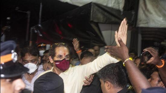 Maharashtra CM Uddhav Thackeray outside Matoshree, his personal residence in Bandra, after leaving from Varsha, the Chief Minister's official residence on Wednesday (Satish Bate/HT PHOTO)