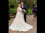 A screengrab of the photo posted by Gwendolyn Stulgis who donated her wedding dress on Facebook. (Gwendolyn Stulgis/Facebook) A screengrab of the photo posted by Gwendolyn Stulgis who donated her wedding dress on Facebook. (Gwendolyn Stulgis/Facebook)