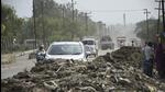 Ghaziabad, India - June 23, 2022: Garbage dumped along the Loha Mandi Road, in Ghaziabad, India, on Thursday, June 23, 2022. (Photo by Sakib Ali /Hindustan Times) Ghaziabad, India - June 23, 2022: Garbage dumped along the Loha Mandi Road, in Ghaziabad, India, on Thursday, June 23, 2022. (Photo by Sakib Ali /Hindustan Times)