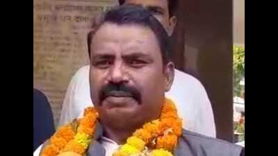 Claiming support of many MPs, Chandauli farmer says will contest Presidential poll Claiming support of many MPs, Chandauli farmer says will contest Presidential poll