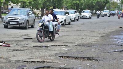 Roads in bad condition in Ludhiana. Residents say should at least repair the roads ahead of monsoon season. (Harvinder Singh/HT) Roads in bad condition in Ludhiana. Residents say should at least repair the roads ahead of monsoon season. (Harvinder Singh/HT)