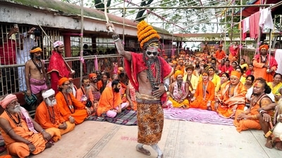 The temple reopens on the fifth day when devotees throng the temple to seek blessings. (ANI) The temple reopens on the fifth day when devotees throng the temple to seek blessings. (ANI)