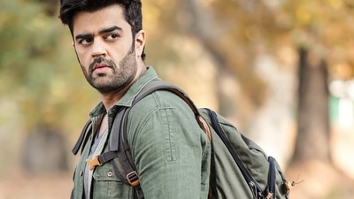 Maniesh Paul worked as a RJ before entering the television industry.