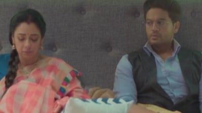Anupama and Anuj have their first major fight.