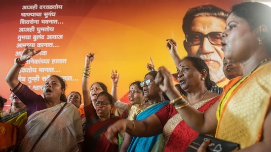 Shiv Sena supporters and workers gather in support of CM Uddhav Thackeray at Sena Bhavan, Dadar, in Mumbai, on Thursday (Pratik Chorge/HT PHOTO)