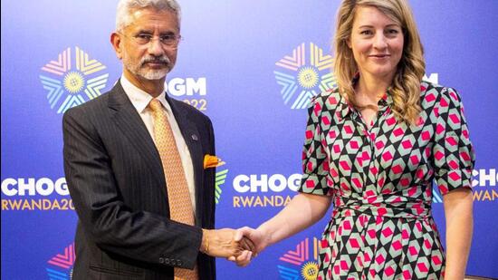 jaishankar-meets-canadian-counterpart-on-sidelines-of-commonwealth