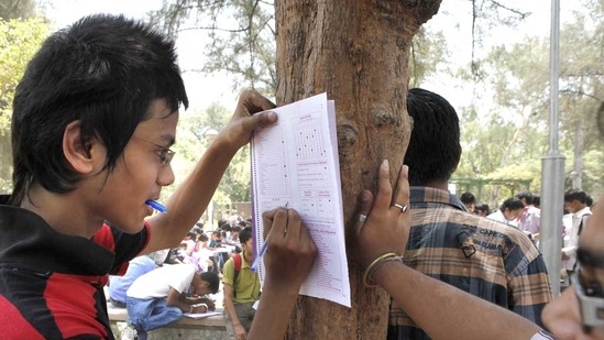 Admissions to FYJC in Maharashtra depend on pre-admission registrations, which is a two-part form. (HT FILE PHOTO)