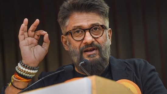 As Uddhav Thackeray is facing a political crisis, director Vivek Agnihotri recounted how Mumbai Police threatened him in 2020 for his tweets,(PTI)