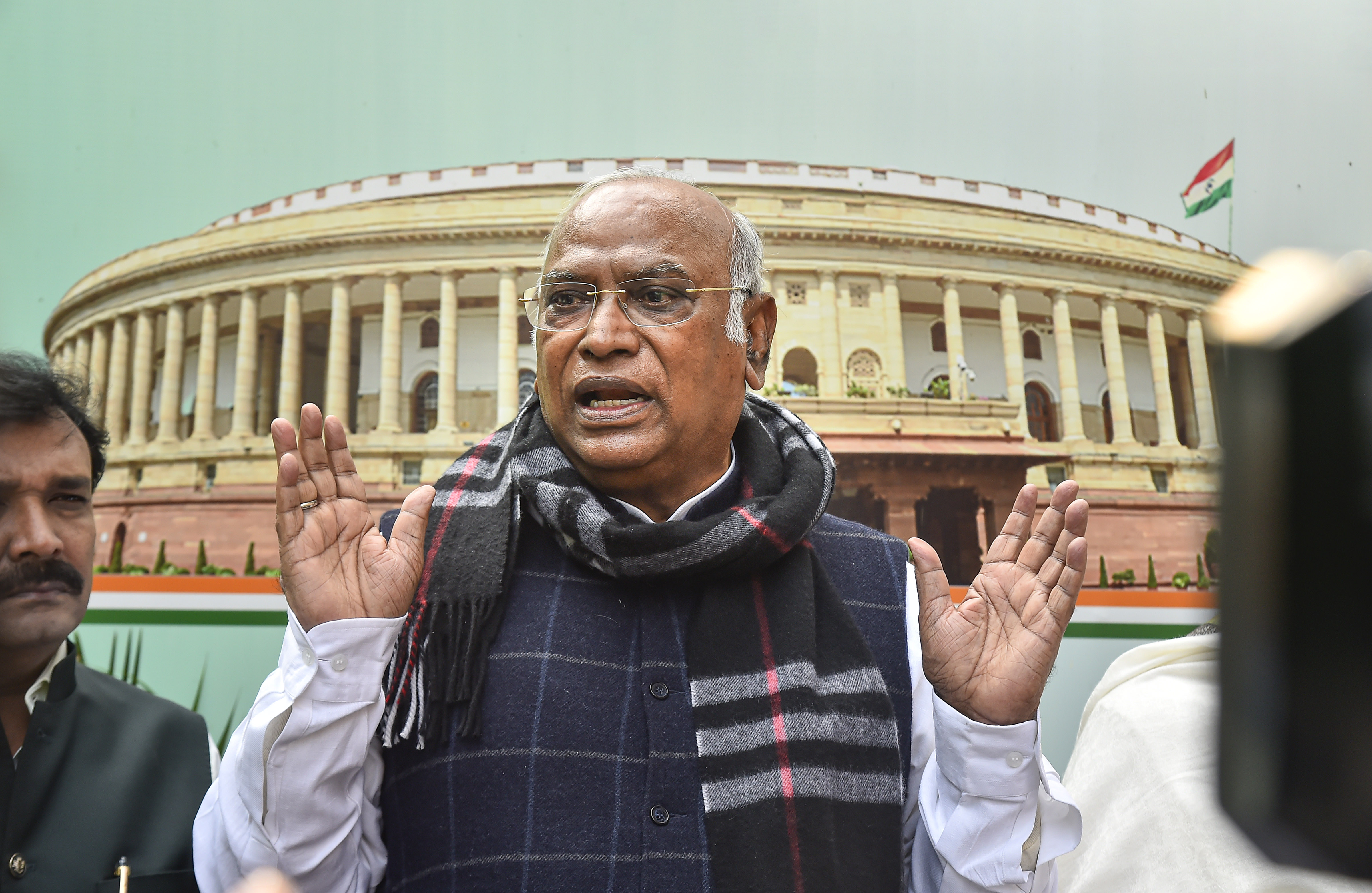 Congress leader Mallikarjun Kharge said that the party will stand with the MVA regime and wants to work together. (PTI) Congress leader Mallikarjun Kharge said that the party will stand with the MVA regime and wants to work together. (PTI)