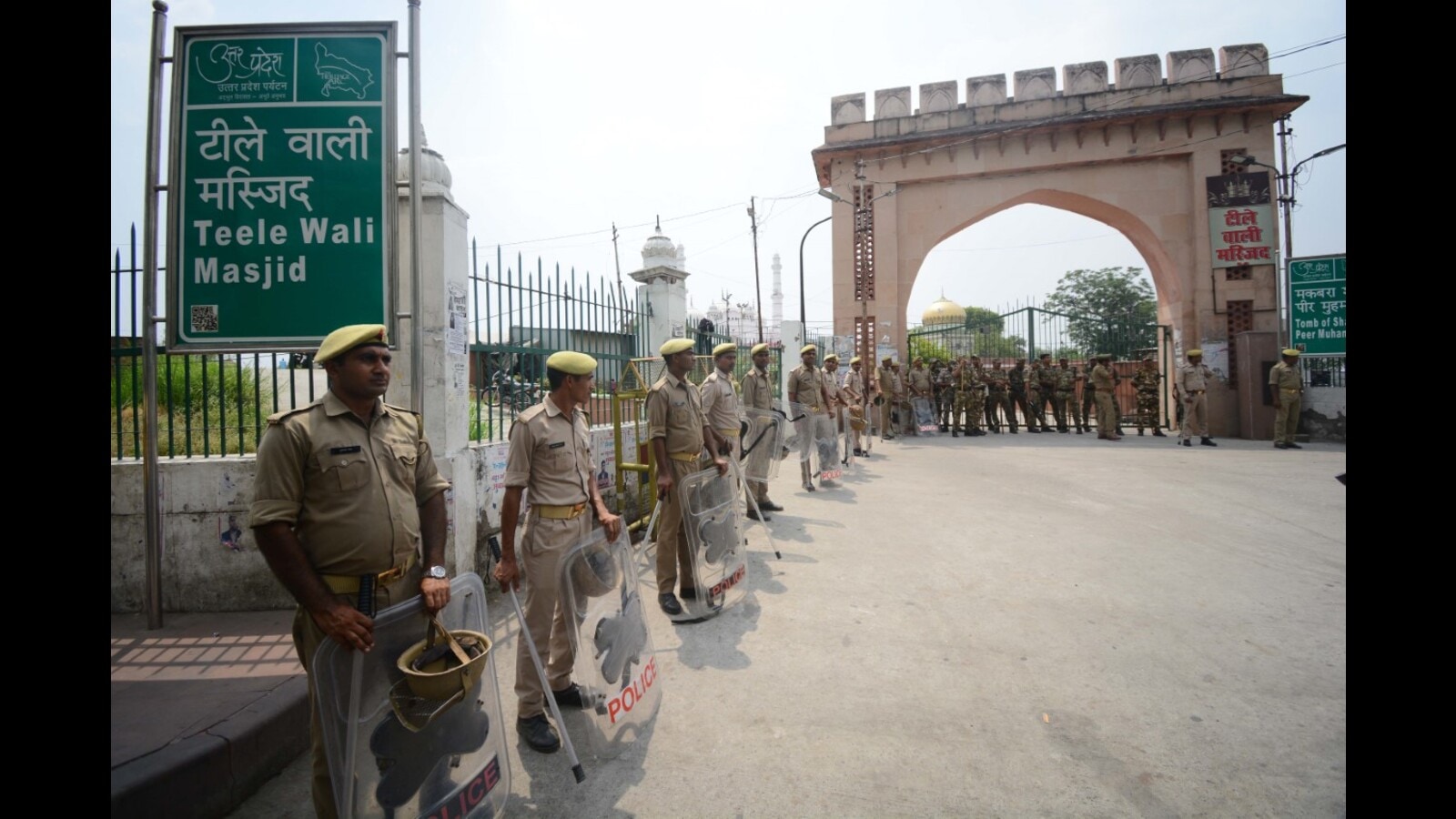 Friday Prayers Held Peacefully In U.P. Amid Police Deployment ...