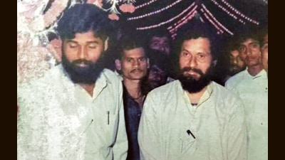 Eknath Shinde (left) was mentored by Anand Dighe, a Shiv Sena leader from Thane who died in 2001.