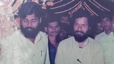 Thane, India - June, 24, 2022: (FILE PHOTO) Eknath Shinde (left) with Anand Dighe, in Thane (HT PHOTO) Thane, India - June, 24, 2022: (FILE PHOTO) Eknath Shinde (left) with Anand Dighe, in Thane (HT PHOTO)