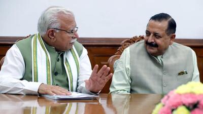 Haryana chief minister Manohar Lal Khattar meets Union minister Jitendra Singh at his office and discussed many issues, in New Delhi on Friday. (ANI)