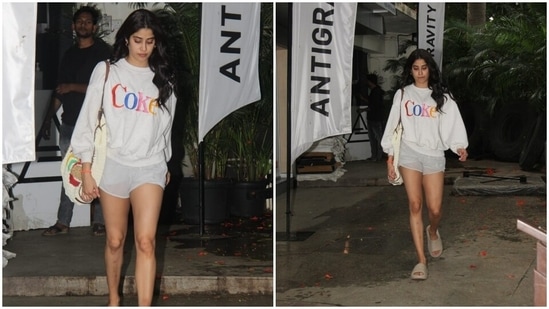 Janhvi Kapoor is a fitness enthusiast – the plethora of pictures and videos from the fitness and Pilates diaries on her Instagram profile are proof of the same. Janhvi believes in putting her focus and dedication to her gym routine on a daily basis and Friday was no different. The actor was spotted by paparazzi on Friday in Bandra as she stepped out of her gym.(HT Photos/Varinder Chawla)