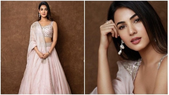 Sonal Chauhan is setting the bridal mood on Instagram. The actor chose the attire apt for a monsoon wedding. Sonal’s sartorial sense of fashion always manages to make us drool and the recent set of pictures were no different. Sonal picked a lehenga and made us swoon with her pictures.(Instagram/@sonalchauhan)