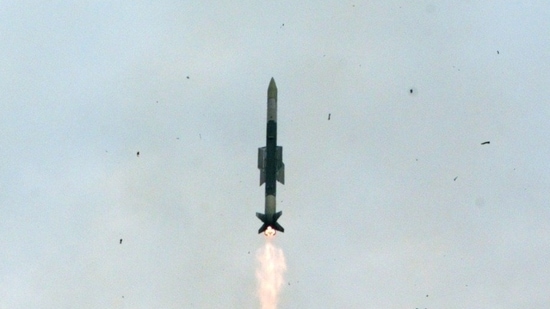 'Kudos!': India Successfully Tests VL-SRSAM Surface-to-air Missile ...