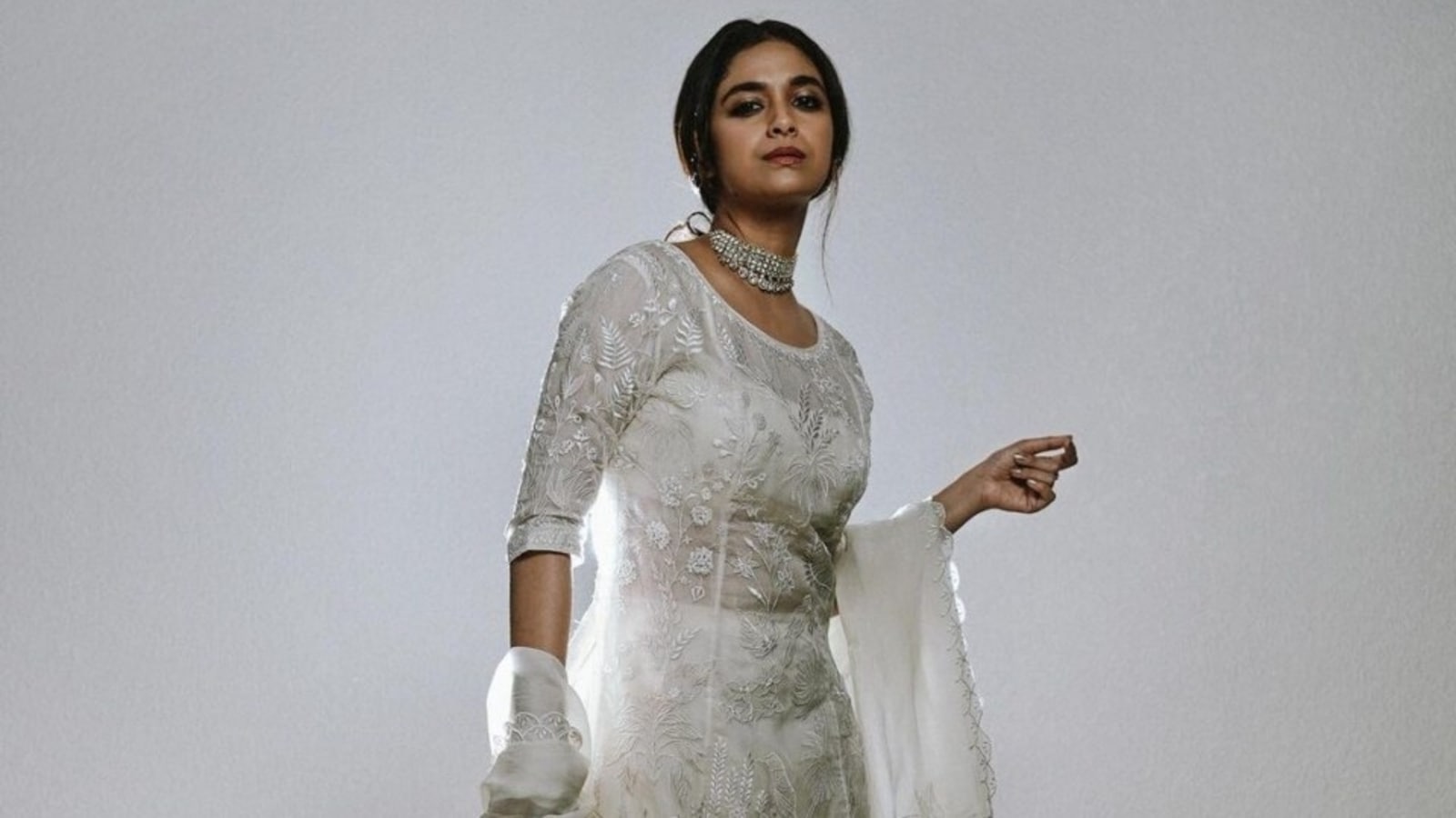 Keerthy Suresh’s embroidered ivory suit is the perfect summer look to beat the heat in style, it costs ₹1 lakh
