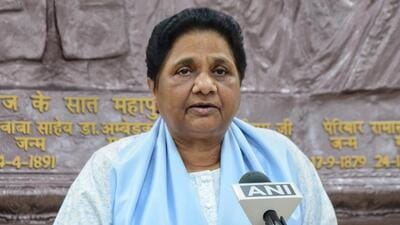 Bahujan Samaj Party (BSP) chief Mayawati on Saturday announced her party’s support to National Democratic Alliance (NDA)’s presidential candidate Droupadi Murmu. (PTI) Bahujan Samaj Party (BSP) chief Mayawati on Saturday announced her party’s support to National Democratic Alliance (NDA)’s presidential candidate Droupadi Murmu. (PTI)