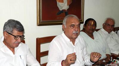 Former Haryana chief minister Bhupinder Singh Hooda addresses a press conference in Rohtak on Saturday. (Manoj Dhaka/ Hindustan Times) Former Haryana chief minister Bhupinder Singh Hooda addresses a press conference in Rohtak on Saturday. (Manoj Dhaka/ Hindustan Times)