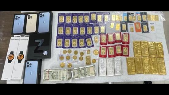 The articles recovered from the storeroom of the IAS officer’s house in Chandigarh. (HT) The articles recovered from the storeroom of the IAS officer’s house in Chandigarh. (HT)