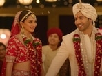 Kiara Advani and Varun Dhawan play a couple planning to get divorced in JugJugg Jeeyo. Kiara Advani and Varun Dhawan play a couple planning to get divorced in JugJugg Jeeyo.