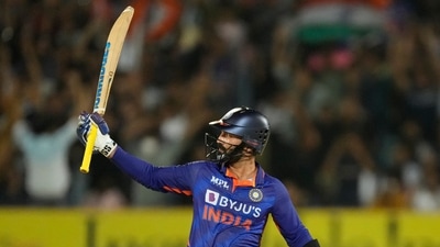 India's Dinesh Karthik (AP) India's Dinesh Karthik (AP)