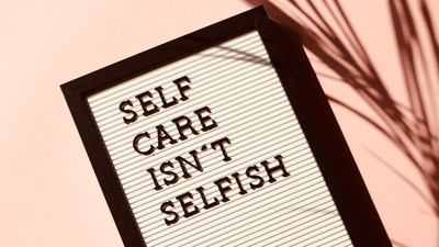 How to actually practice self-care to improve your mental health, psychologists offers tips (Pexels) How to actually practice self-care to improve your mental health, psychologists offers tips (Pexels)