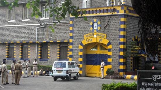 According to the prison authorities, Yerawada jail is one of the fifteen jails in the state which has double or more than sanctioned capacity of inmates. (HT FILE)