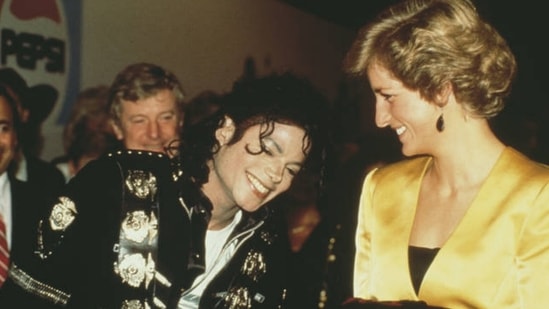 Michael Jackson and Princess Diana at Wembley Stadium on July 16, 1988. (Getty image)