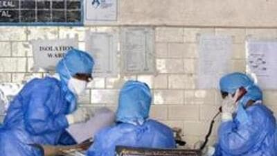 Of the total infections, Bengaluru urban district saw 592 while other districts which had fresh infections include seven in Dakshina Kannada, four in Mysuru and three each in Udupi, Uttara Kannada and Ballari. (PTI)