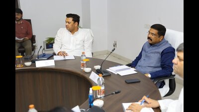 Union minister of education and skill development, Dharmendra Pradhan, at a meeting in Lucknow on Monday (HT Photo)