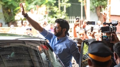 Maharashtra Cabinet Minister Aaditya Thackeray steps out of Sena Bhavan after CM Uddhav Thackeray held an emergency meeting of all Shiv Sena National Executives, in Mumbai, India, on Saturday. (Satish Bate/HT PHOTO)