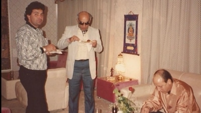 Anuapam Kher shared a rare picture with Yash Chopra and Rishi Kapoor.&nbsp;
