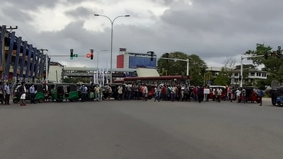 Sri Lanka sends two ministers to Russia negotiate for fuel amid crisis (@SriLankaTweet)