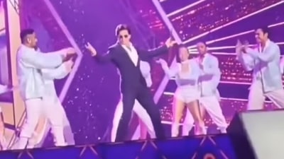 Shah Rukh Khan performed at Umang 2022 on Sunday.&nbsp;